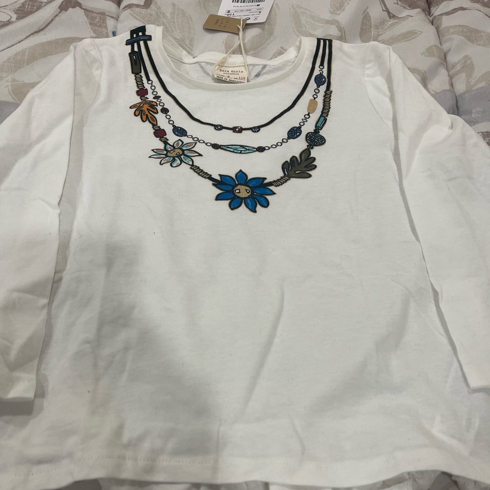 Zara Girls Beautiful Designed Long Sleeve T-Shirt-Size 5